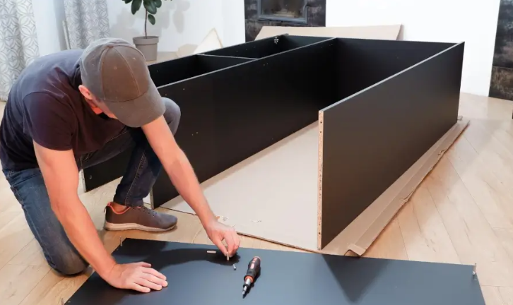 furniture dismantling 3